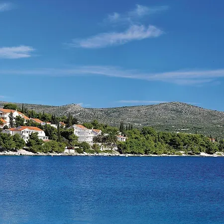 2 Bedroom Beautiful In Milinkovica Casa de Férias *