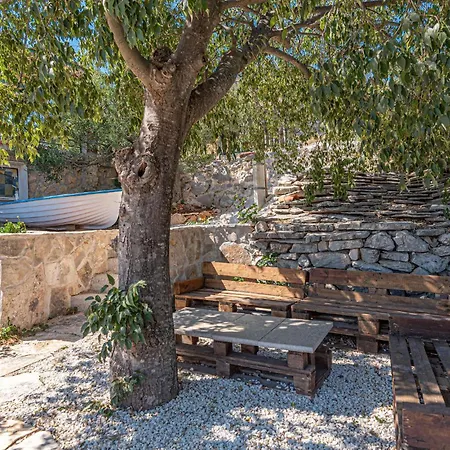 度假居 2 Bedroom Beautiful In Milinkovica *