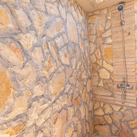 Holiday home 2 Bedroom Beautiful In Milinkovica Jarebinjak