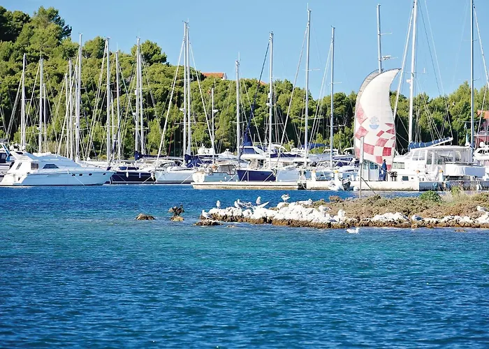 2 Bedroom Beautiful In Milinkovica * Jarebinjak